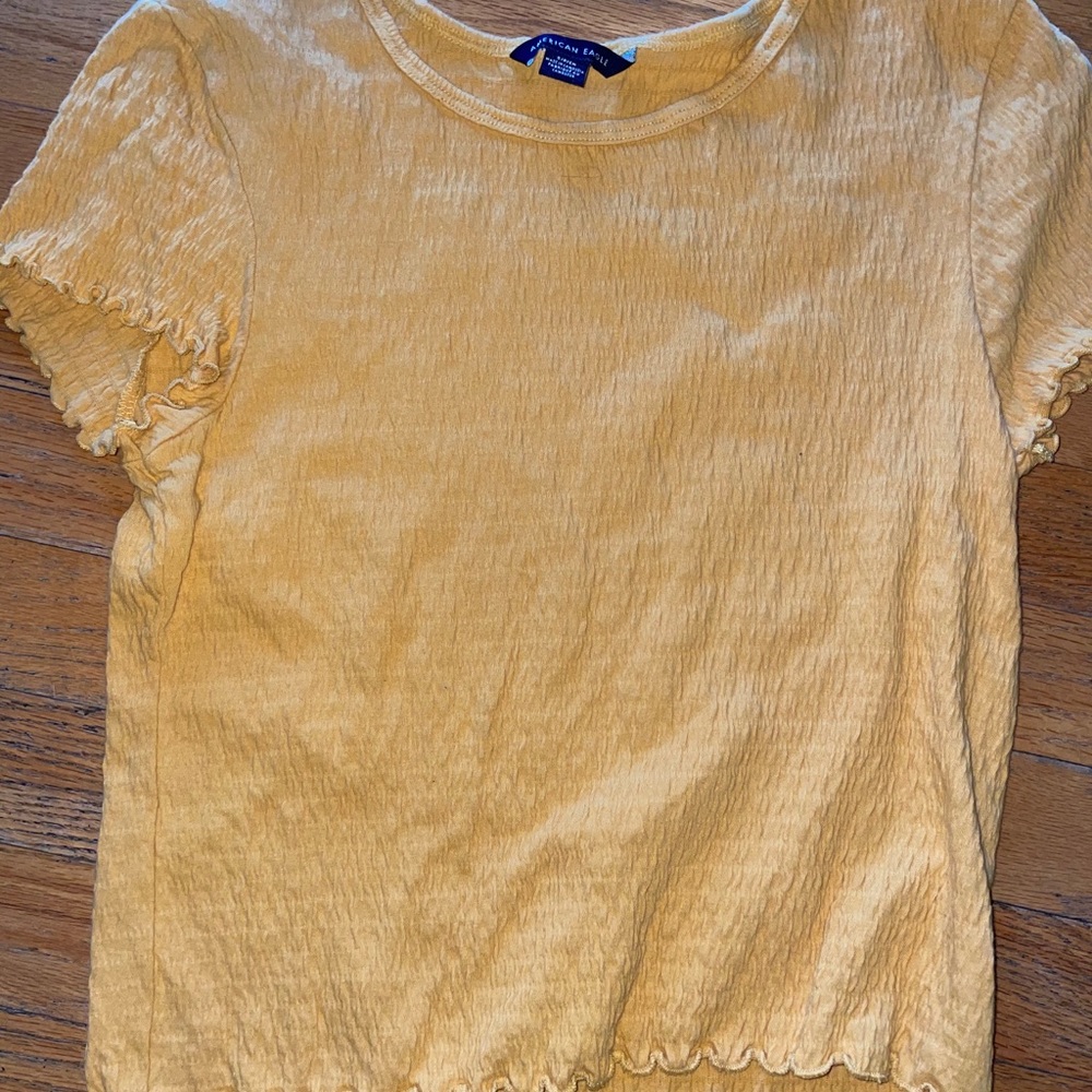 American eagle scrunch shirt